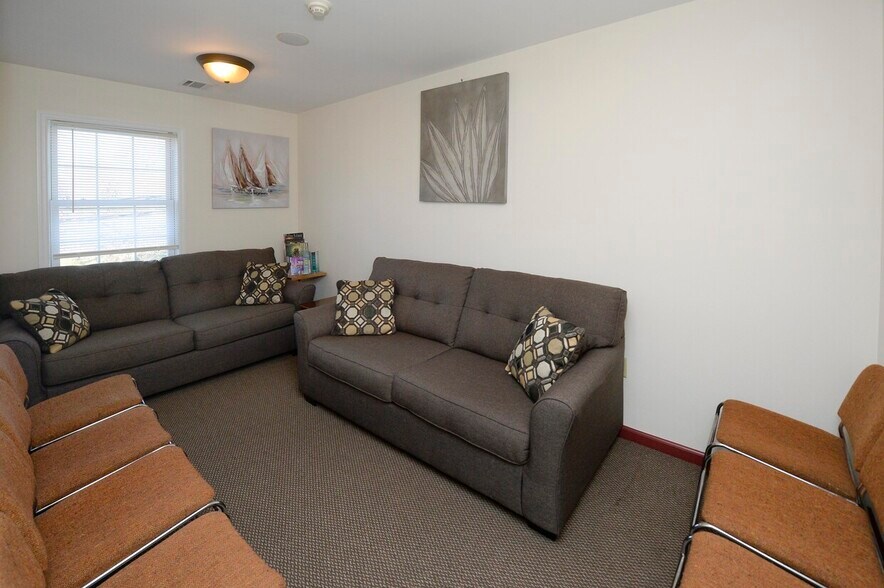 More Photos Of 85 Hopper Ave, Waldwick Medical For Sale