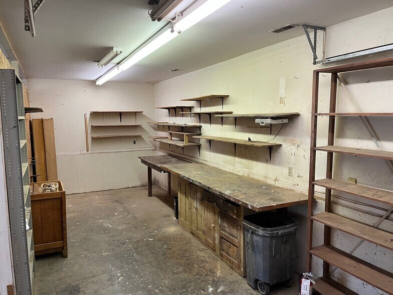 More Photos Of 9430 Main Ave, Cincinnati General Retail For Sale