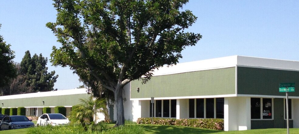 Primary Photo Of 1800-1826 Carnegie Ave, Santa Ana Flex For Sale