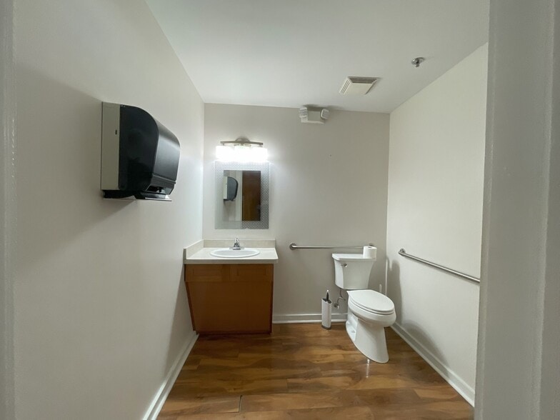 More Photos Of 572 Edgewood Ave SE, Atlanta Apartments For Lease