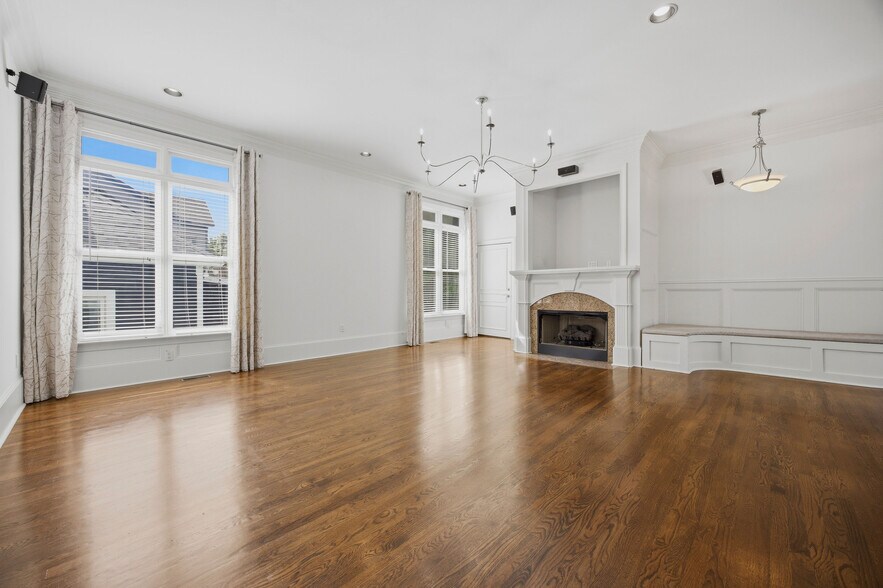 More Photos Of 574 East Ave NE, Atlanta Multifamily For Sale