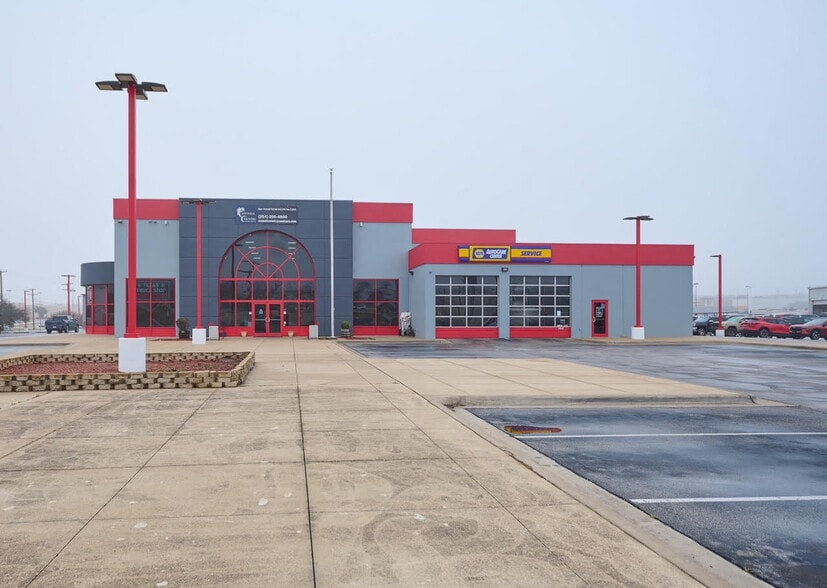 More Photos Of 1902 E Central Texas Expy, Killeen Auto Dealership For Sale