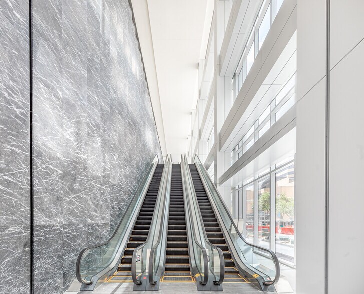 More Photos Of 909 Fannin St, Houston Office For Lease