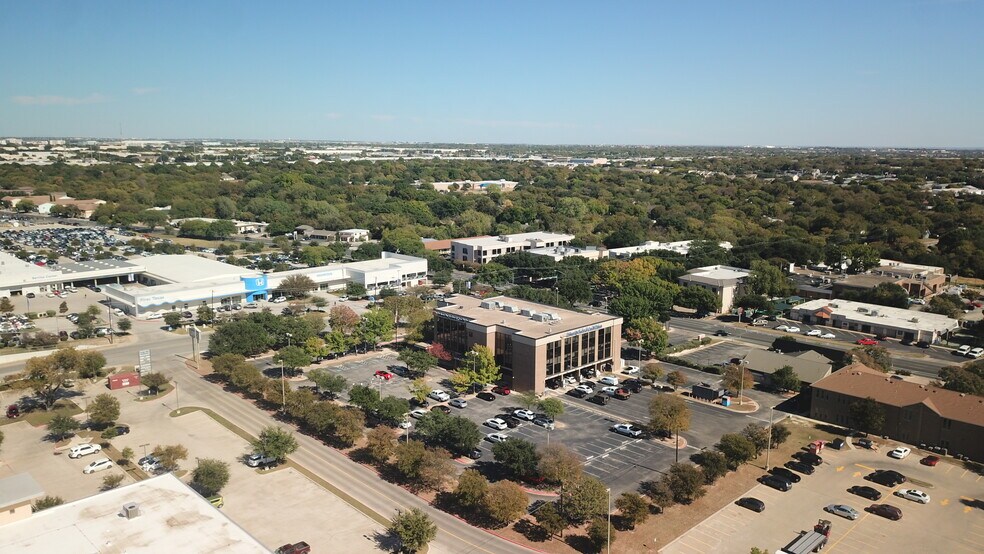 More Photos Of 3305 Steck Ave, Austin Loft Creative Space For Lease