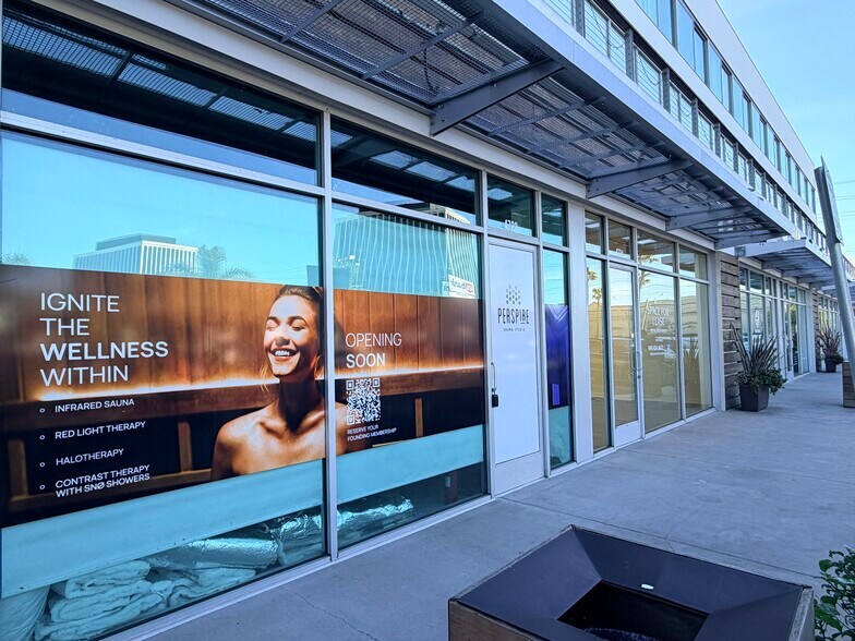 More Photos Of 4720 Lincoln Blvd, Marina Del Rey General Retail For Lease