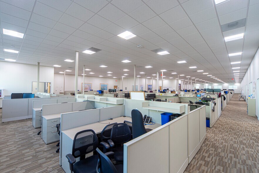 More Photos Of 2755 Pence Loop SE, Salem Medical For Sale