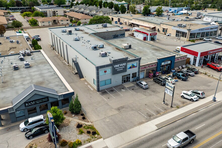 More Photos Of 1825 Main St, Penticton General Retail For Lease
