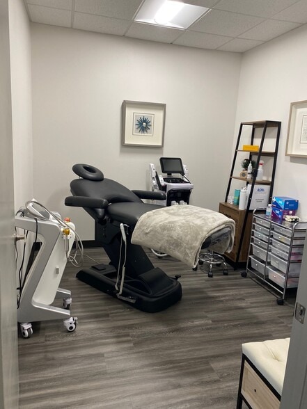 More Photos Of 1101 Oakridge Dr, Fort Collins Medical For Lease