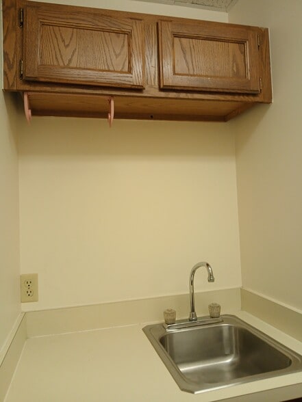 More Photos Of 1001 Eastwind Dr, Westerville Office For Lease