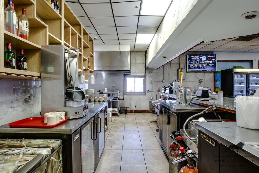 More Photos Of 701 E 50th St, Lubbock Restaurant For Sale