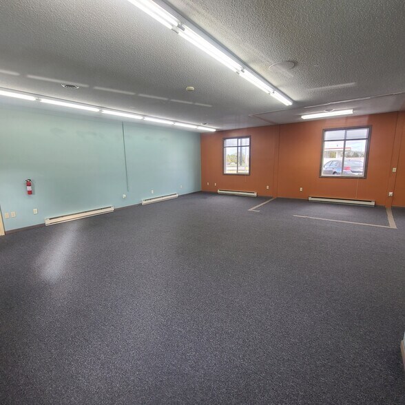 More Photos Of 8265 179th St NW, Clearwater Loft Creative Space For Lease