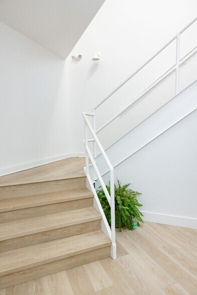 More Photos Of 883 Black Rock Tpke, Fairfield Office Residential For Lease