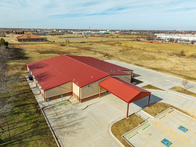 More Photos Of 8017 S Santa Fe Ave, Oklahoma City Religious Facility For Sale