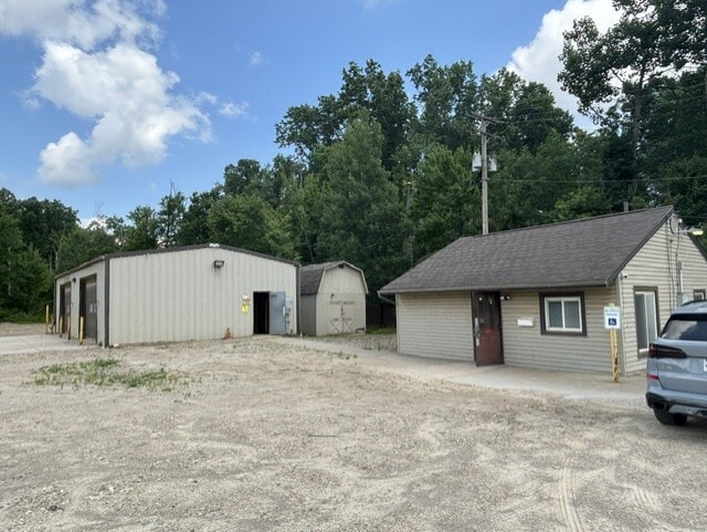 Primary Photo Of 7937 OH-44, Ravenna Warehouse For Sale