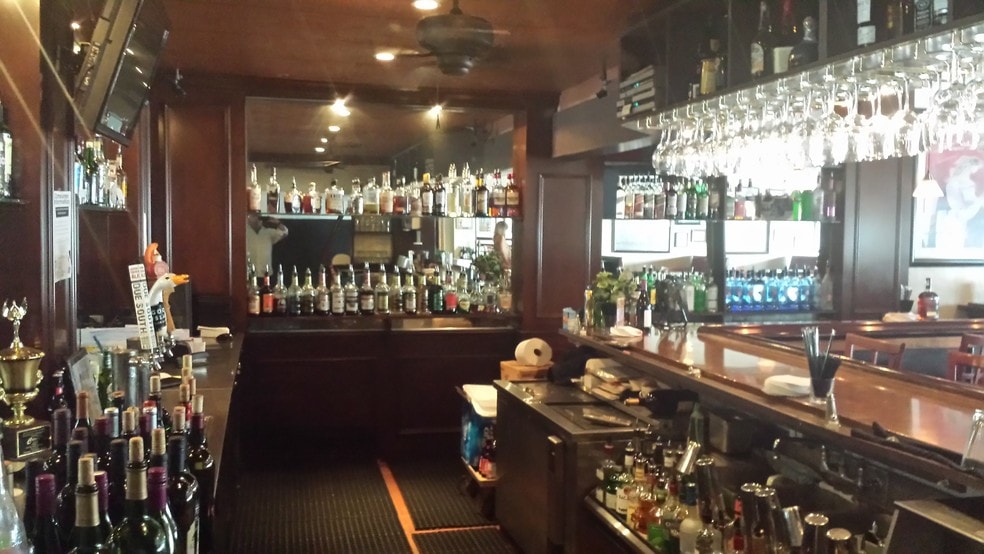 More Photos Of 717-719 Lake Ave, Lake Worth Restaurant For Lease