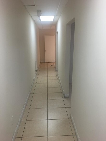 More Photos Of 6890 W Flagler St, Miami Storefront Retail Office For Lease