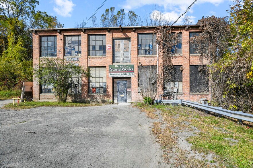 More Photos Of 20 Keeler St, Pittsfield Manufacturing For Sale