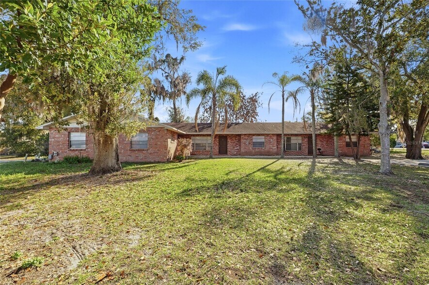 More Photos Of 2300 W Cannon Ter NW, Winter Haven Apartments For Sale