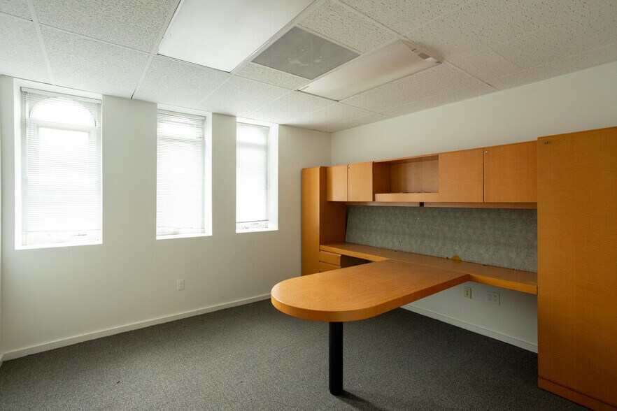 More Photos Of 17-19 Marble Ave, Pleasantville Storefront Retail Office For Sale