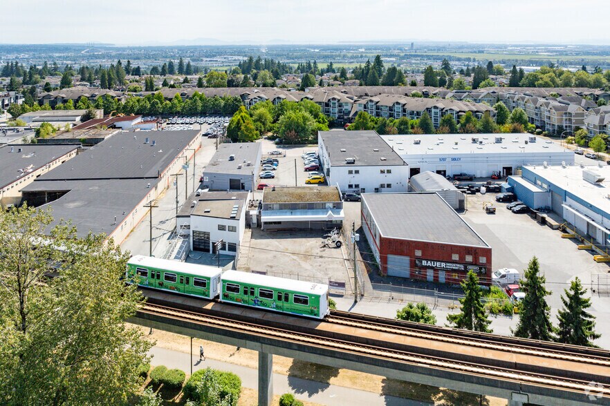 More Photos Of 5776 Beresford St, Burnaby Service For Lease