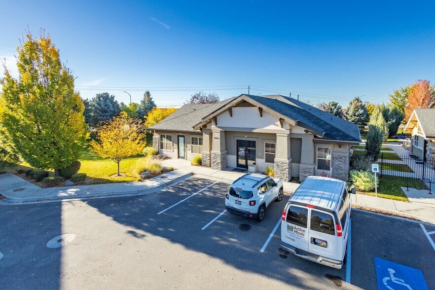 More Photos Of 3405 W Bavaria St, Eagle Office For Lease