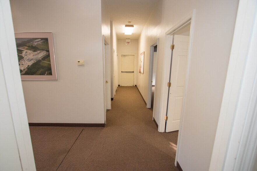 More Photos Of 5783 Mary Ingles Hwy, Melbourne Office For Sale