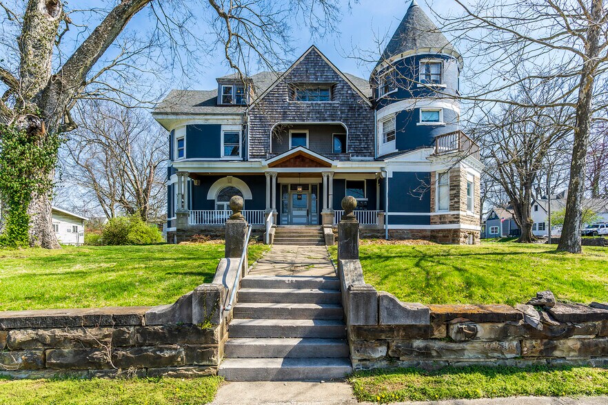 More Photos Of 199 E Loudon Ave, Lexington Office Residential For Sale