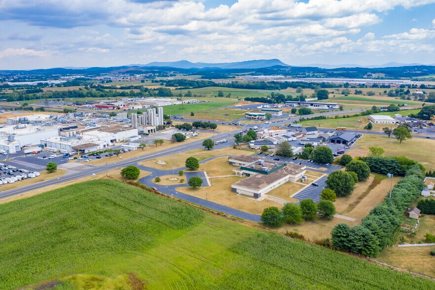 More Photos Of 147 Dinkel Ave, Mount Crawford Medical For Lease