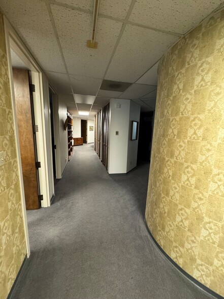 More Photos Of 319 Lennon Ln, Walnut Creek Office For Sale