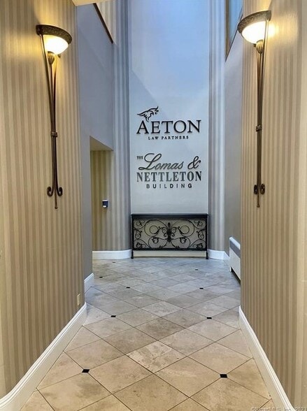 More Photos Of 171-175 Orange St, New Haven Office Residential For Lease