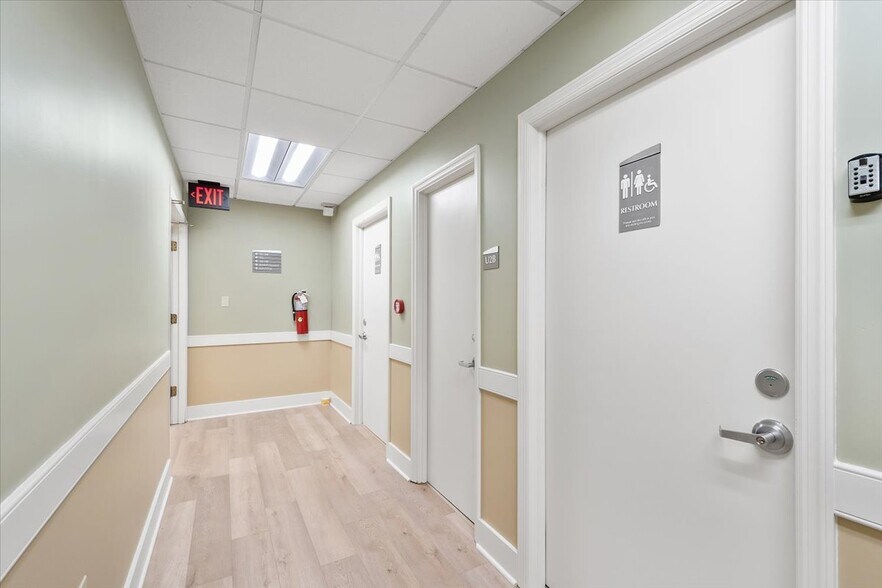 More Photos Of 3578 Brodhead Rd, Monaca Unknown For Lease