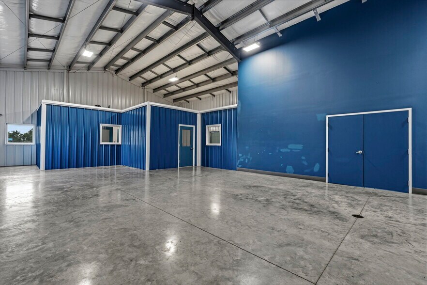 More Photos Of 4395 Witt rd, Franklin Manufacturing For Sale