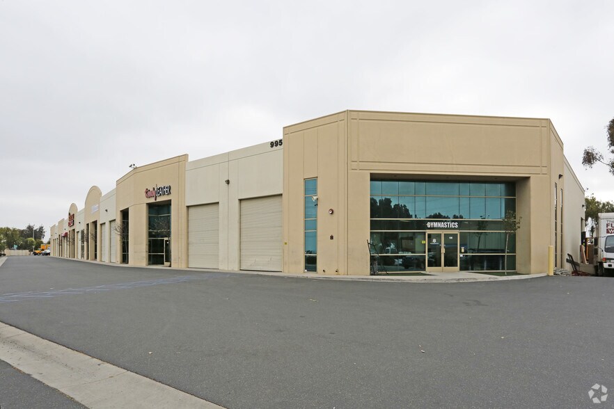 More Photos Of 995 Bay Blvd, Chula Vista Warehouse For Lease