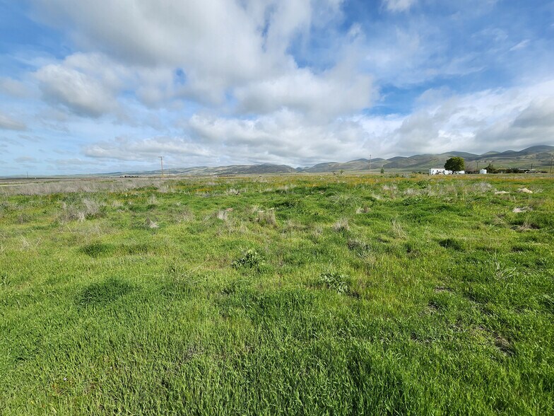 More Photos Of 0 Asilomar Trail, Santa Margarita Land For Sale