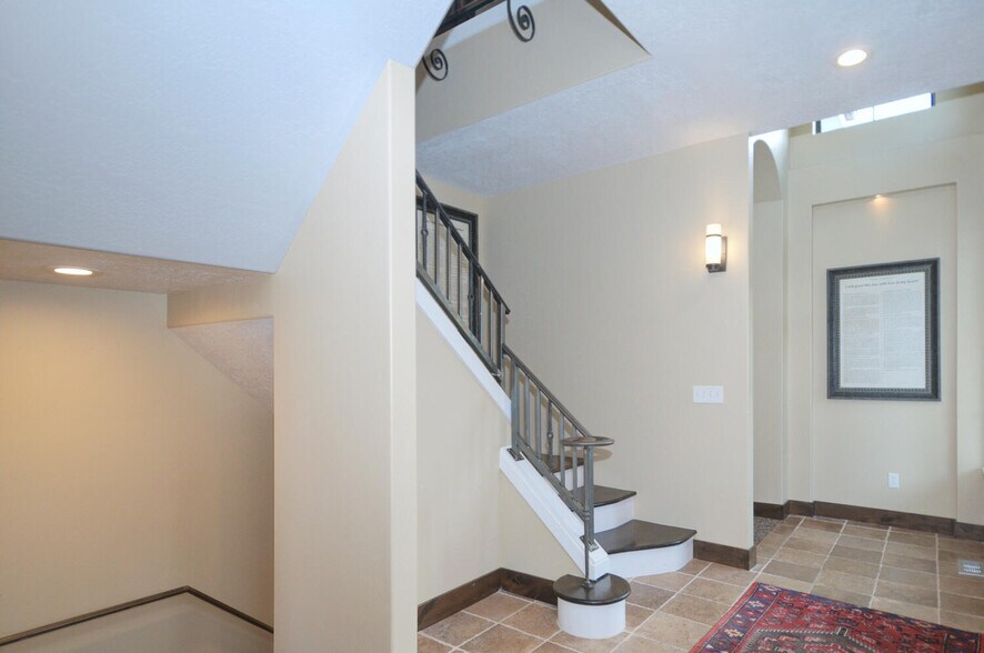 More Photos Of 485 S 100 E, Bountiful Office Residential For Sale