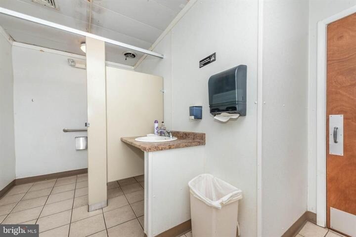 More Photos Of 19308 York Rd, Parkton Flex For Sale