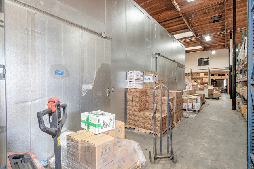 More Photos Of 13101 Brookhurst St, Garden Grove Warehouse For Sale