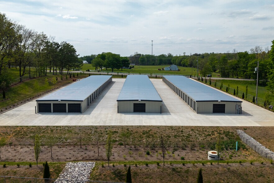 More Photos Of 4624 Highway 31 W, Cottontown Office For Sale