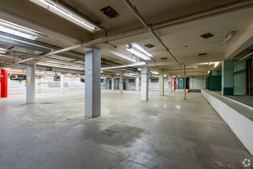 More Photos Of 1502 Beeler St, New Albany Manufacturing For Sale