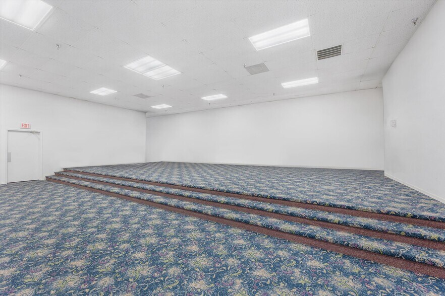 More Photos Of 6701 Niles St, Bakersfield Daycare Center For Sale