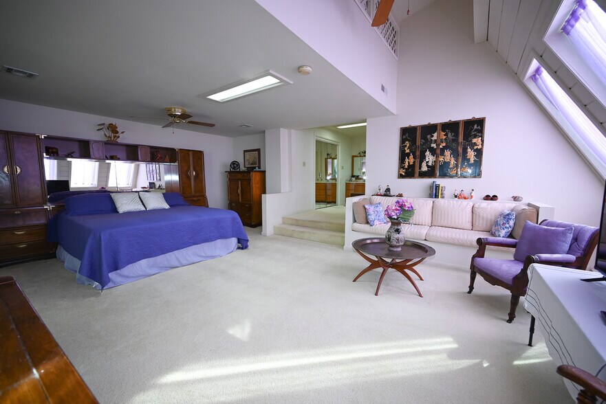 More Photos Of 2759 County Road 411, Berryville Hotel For Sale