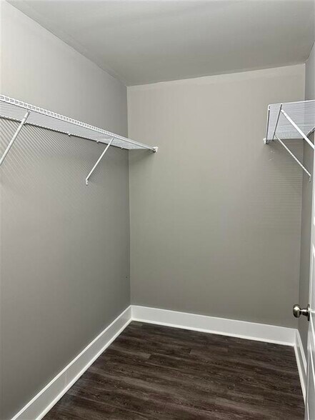 More Photos Of 1327 Park St, Bowling Green Apartments For Sale