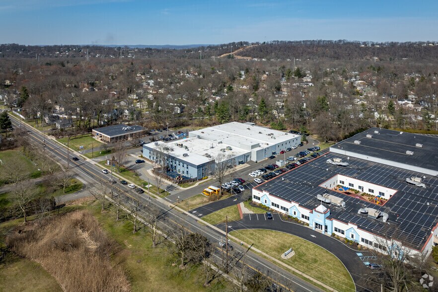 More Photos Of 755 Central Ave, New Providence Warehouse For Lease