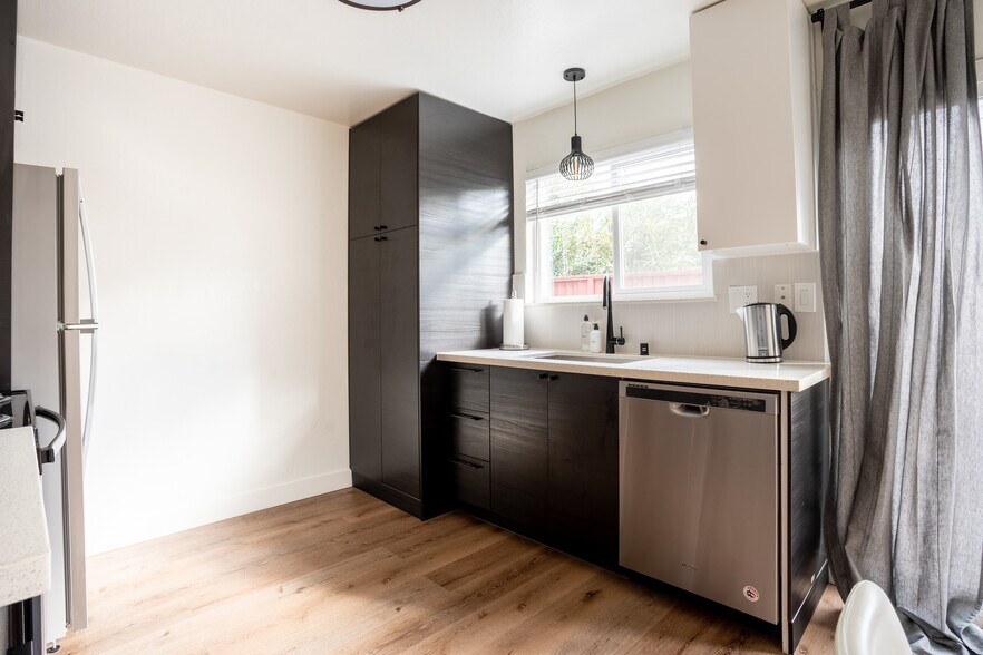 More Photos Of 128 E Reed St, San Jose Apartments For Sale