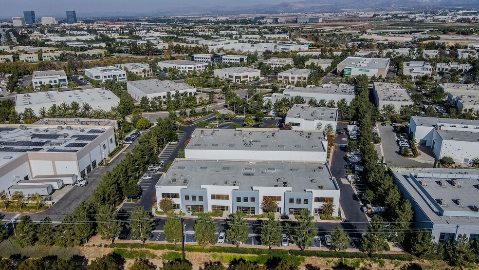 More Photos Of 64-76 Maxwell, Irvine Light Manufacturing For Lease