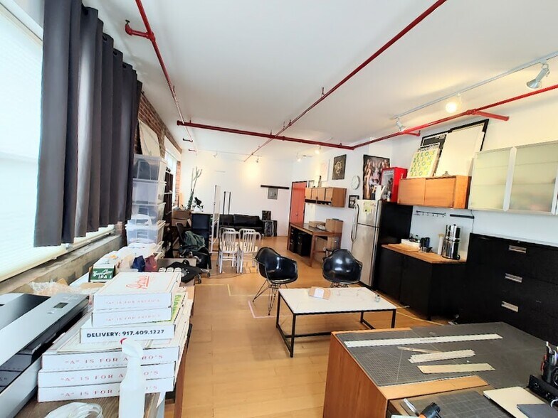 More Photos Of 190 N 14th St, Brooklyn Restaurant For Lease