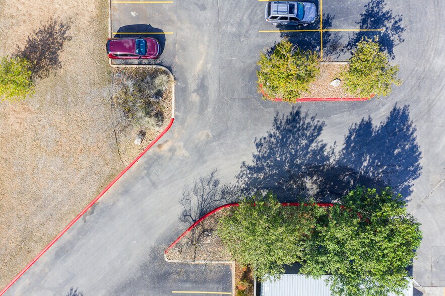 More Photos Of 1300 Universal City Blvd, Universal City Warehouse For Sale