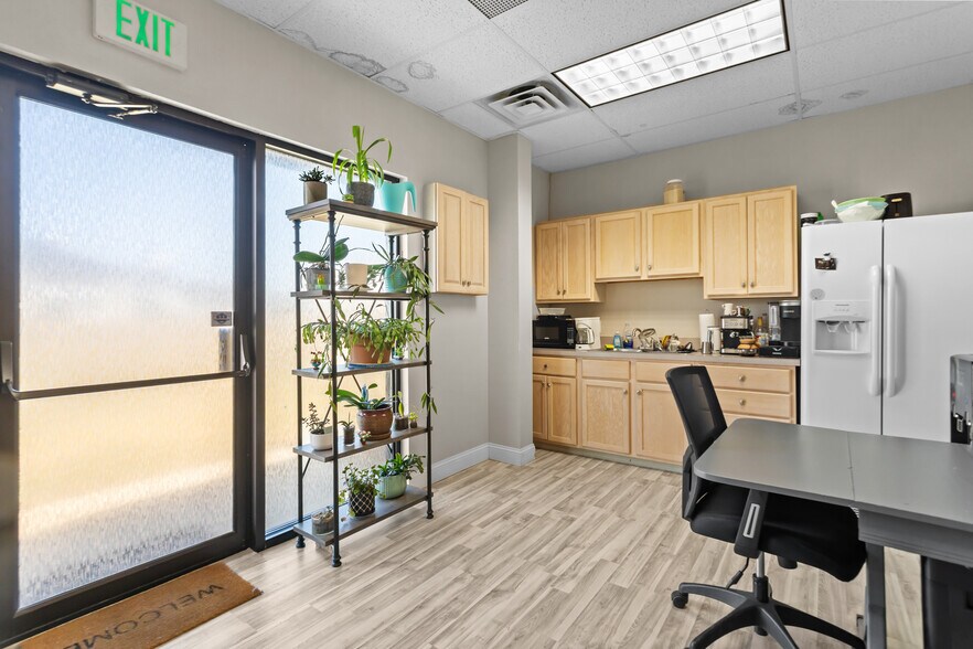 More Photos Of 2765 Albright Rd, Kokomo Office For Sale