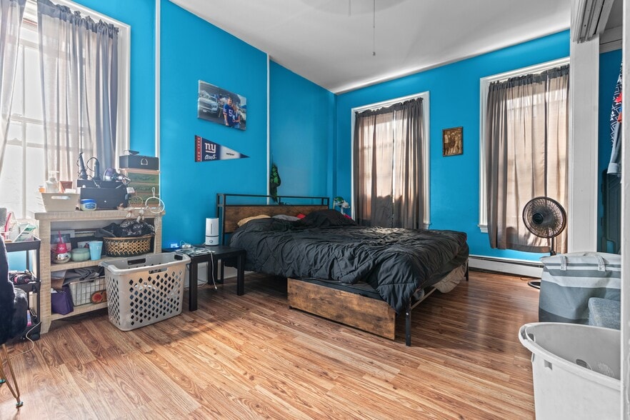 More Photos Of 700 Cattell St, Easton General Retail For Sale