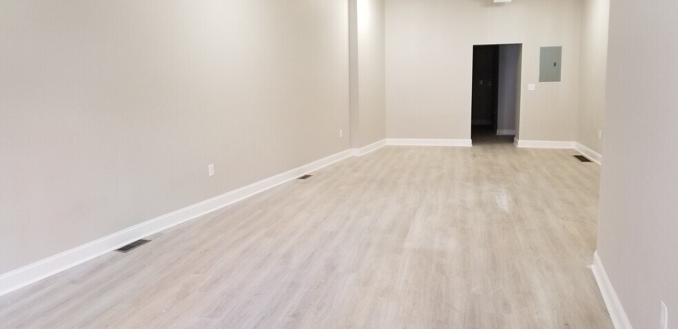 More Photos Of 410-421 Howe Ave, Shelton Apartments For Sale